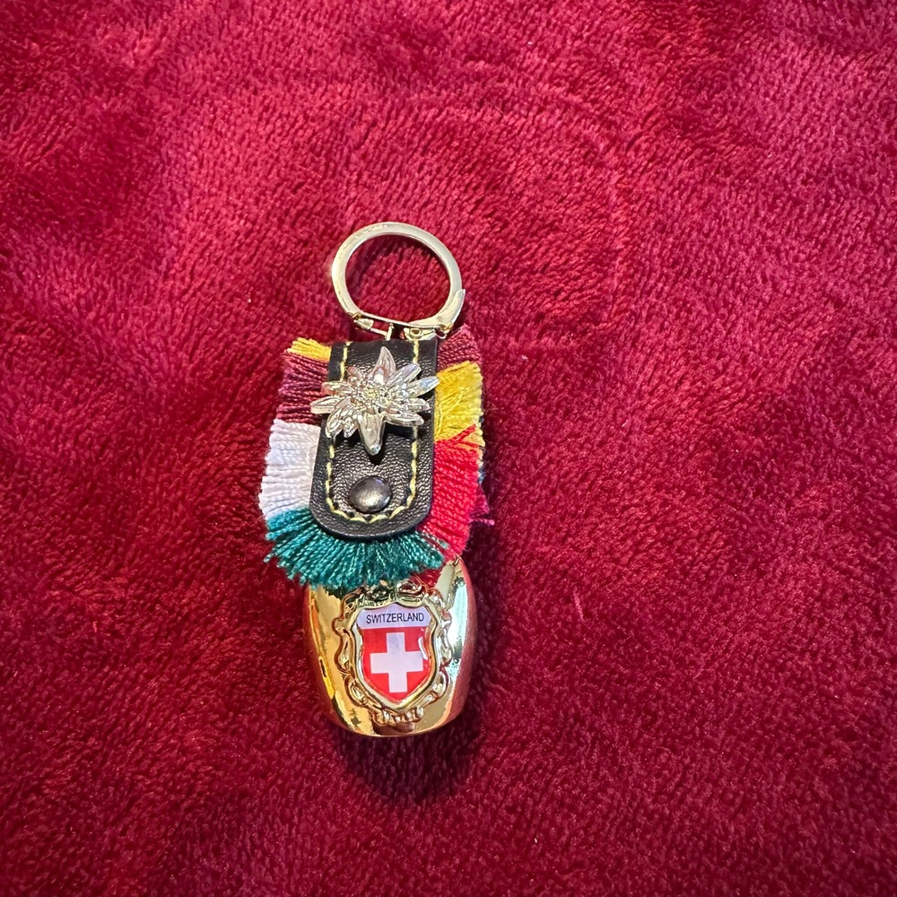 Switzerland Souvenir Cowbell Keychain Edelweiss Flower Multi-Color Fringe Gold